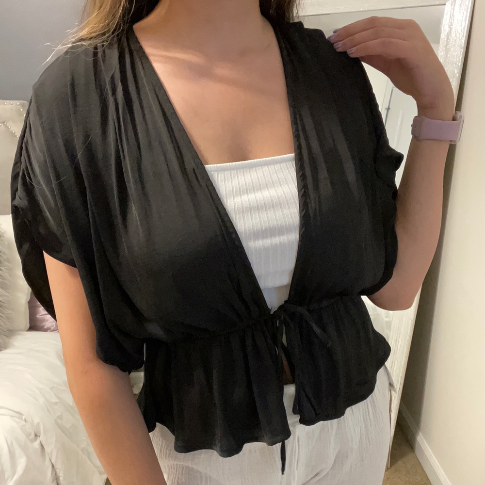 Black flowy top